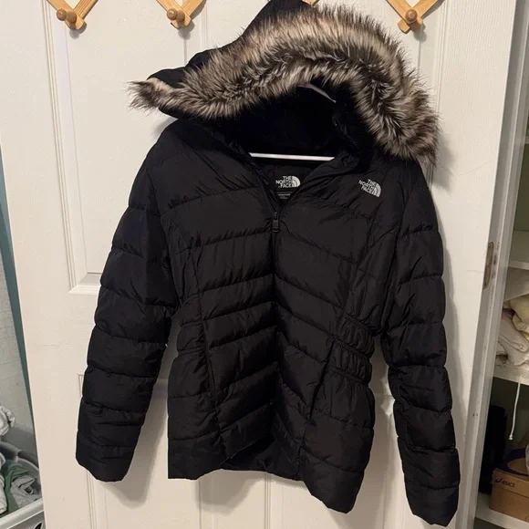 North Face Women's Gotham Black Puffer Jacket - Picture 3 of 5